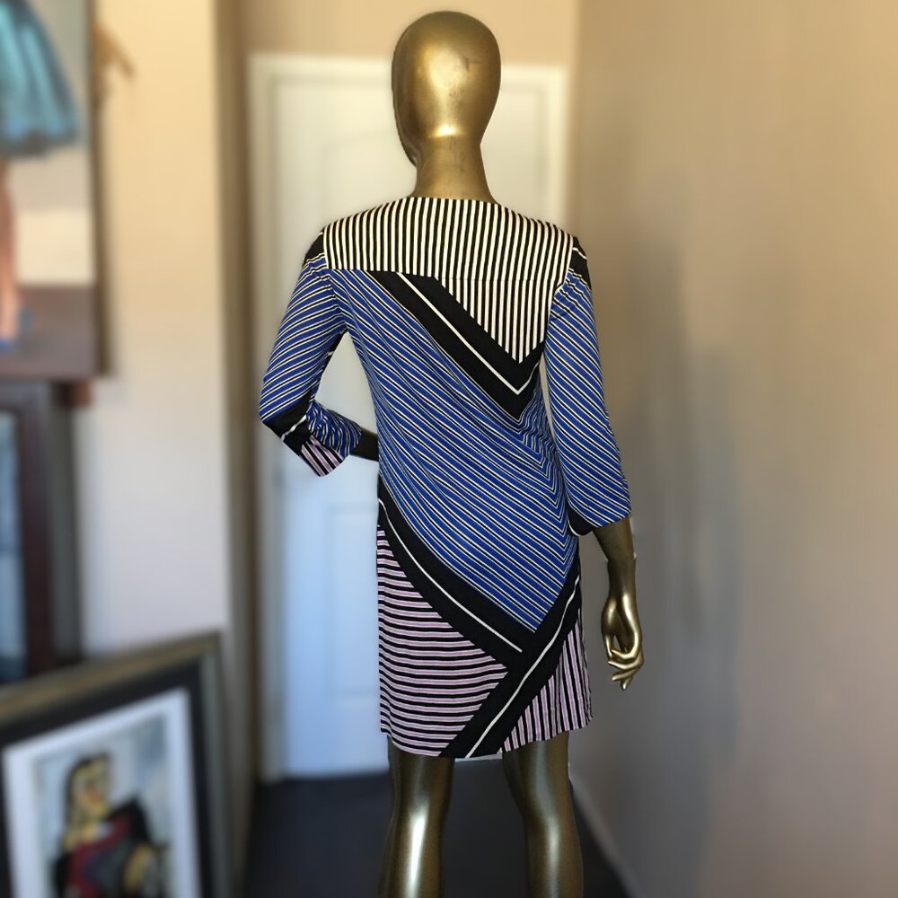 DIANE VON FURSTENBERG "Ruri" Striped Shift Dress - Picture 10 of 11